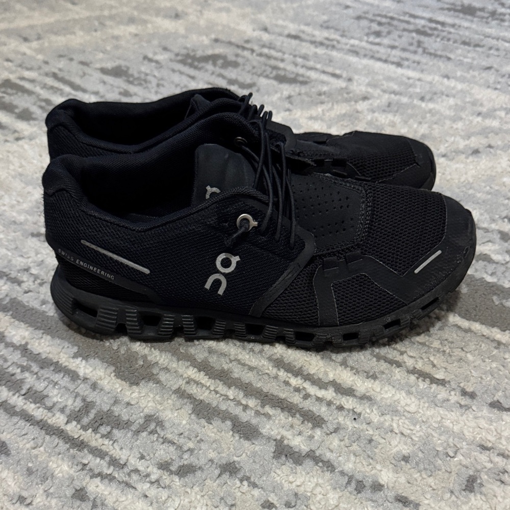 On Running Women’s Black Athletic Sneakers